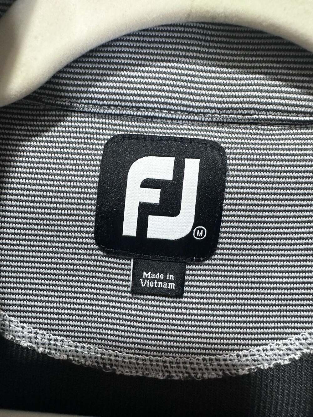 FootJoy Men's Micro-Stripe Quarter-Zip Golf Pullover, Grey/White, Size Medium - Picture 3 of 6